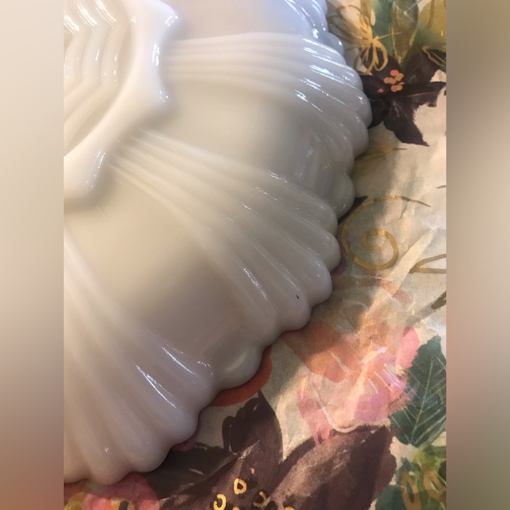 Vintage Anchor Hocking Fire King Milk Glass Gold Trim Divided Relish Dish White - Picture 7 of 14